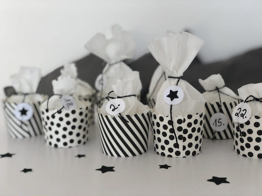DIY Adventskalender graumitweissensternchen
